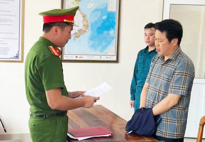 Ông Trần Phú Hòa, giám đốc Công ty cổ phần Trung Trung Bộ Ông Trần Phú Hòa, giám đốc Công ty cổ phần Trung Trung Bộ