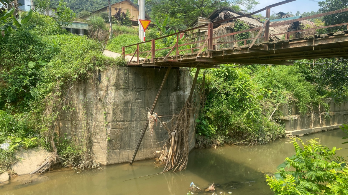 Yên Bái: Hiểm họa cây cầu xuống cấp, người dân lo lắng, bất an