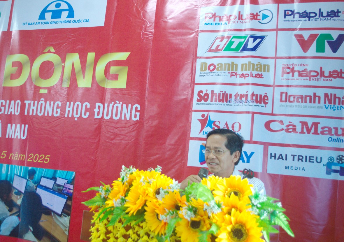 Lễ phát động Cuộc thi trực tuyến ATGT và đưa nước sạch đến học đường ở Cà Mau