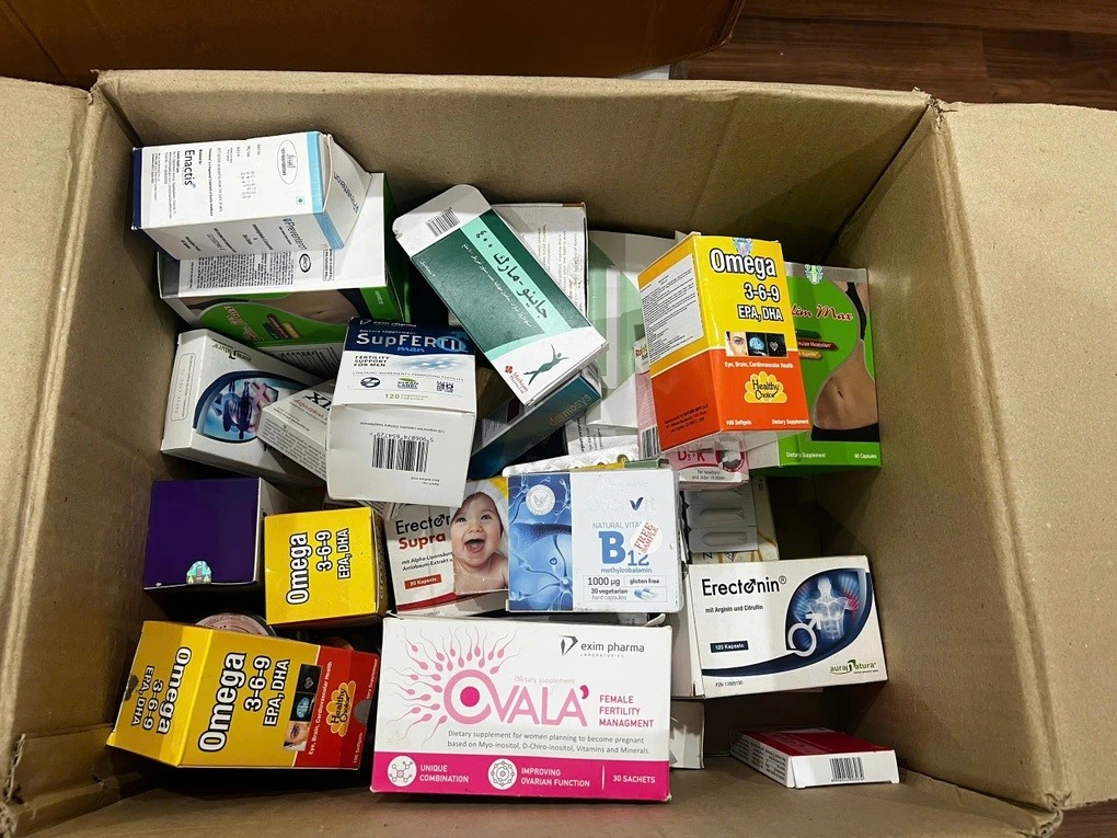 Nhiều loại thuốc giả được lực lượng chức năng thu giữ. (Ảnh: Công an TP Hà Nội)