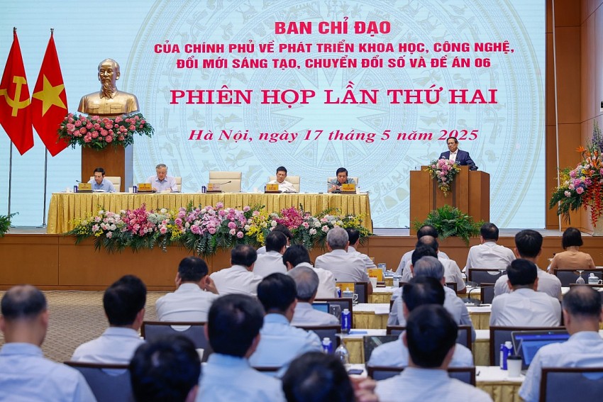 Cắt bỏ các thủ tục hành chính rườm rà, phiền hà, bỏ cơ chế xin cho Cắt bỏ các thủ tục hành chính rườm rà, phiền hà, bỏ cơ chế xin cho