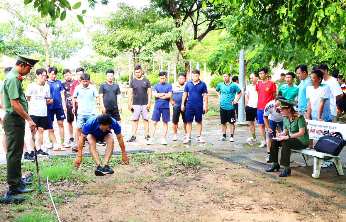 Công an Bạc Liêu tăng cường rèn luyện đáp ứng yêu cầu bảo vệ an ninh Tổ quốc trong tình hình mới