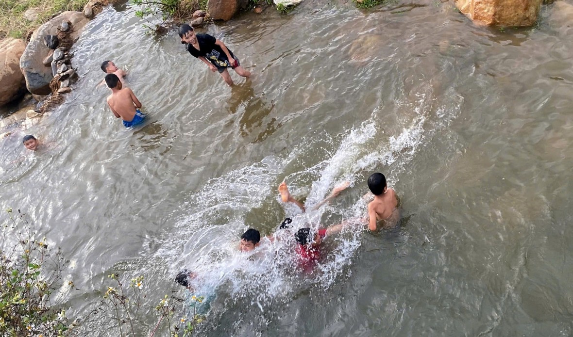 Hiểm tọa tiềm tàng gây tai nạn đuối nước ở trẻ em