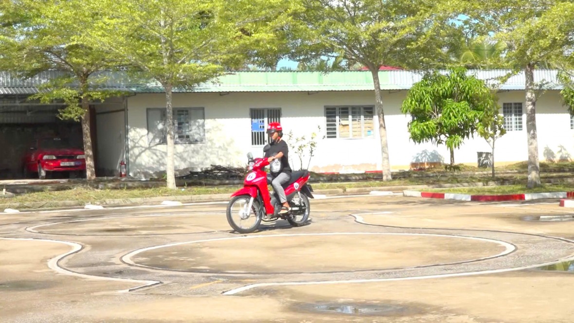 Cà Mau tổ chức thi sát hạch lái xe sau hơn 2 tháng tạm hoãn Cà Mau tổ chức thi sát hạch lái xe sau hơn 2 tháng tạm hoãn