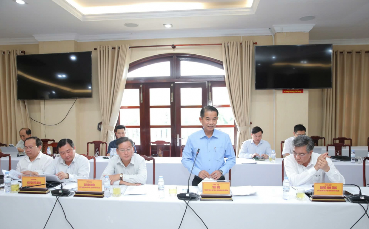 Lãnh đạo Tỉnh ủy Đồng Nai và Bình Phước họp bàn công tác tổ chức bộ máy khi sáp nhập Lãnh đạo Tỉnh ủy Đồng Nai và Bình Phước họp bàn công tác tổ chức bộ máy khi sáp nhập