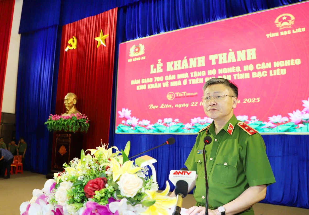 Khánh thành bàn giao 700 căn nhà cho hộ nghèo, hộ cận nghèo ở Bạc Liêu