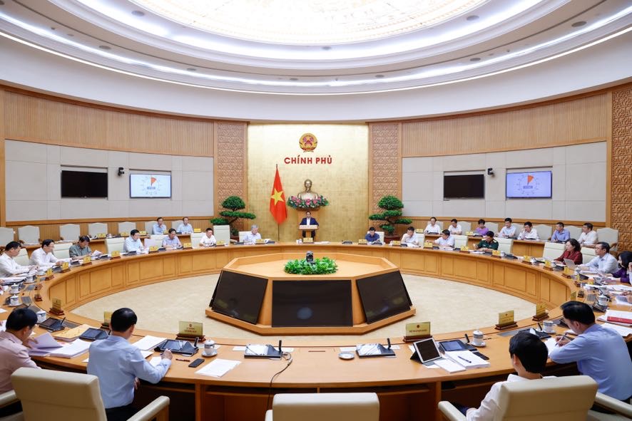 Thủ tướng: Quyết tâm cơ bản hoàn thành tháo gỡ 'điểm nghẽn' thể chế ngay trong năm 2025- Ảnh 8.