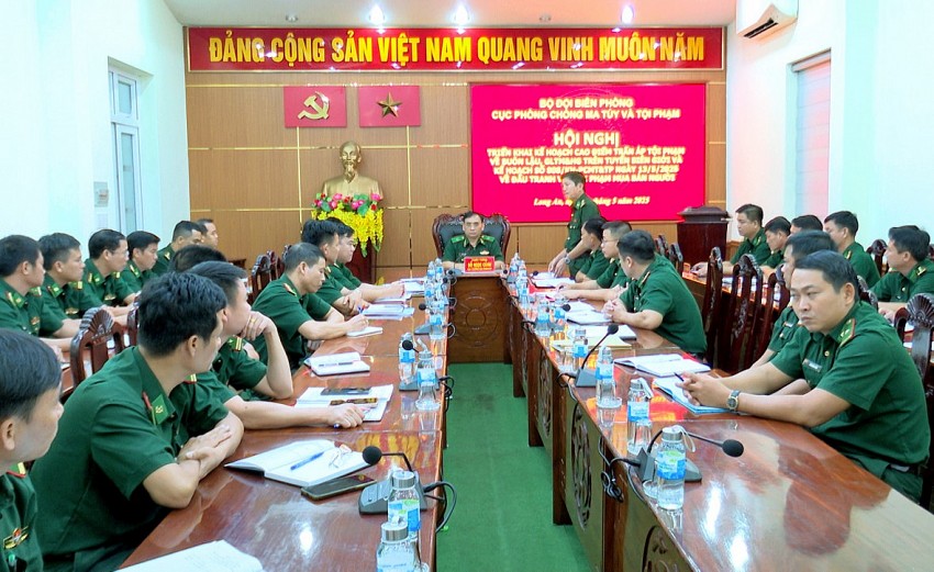 CụcKiểm tra thực hiện cao điểm đấu tranh phòng chống buôn lậu, gian lận thương mại, hàng giả trên tuyến biên giới tỉnh Long An và Tây Ninh