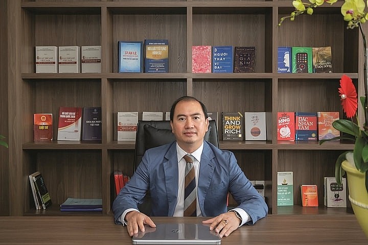 Luật sư Trương Anh Tú, Chủ tịch TAT Law Firm. Luật sư Trương Anh Tú, Chủ tịch TAT Law Firm.