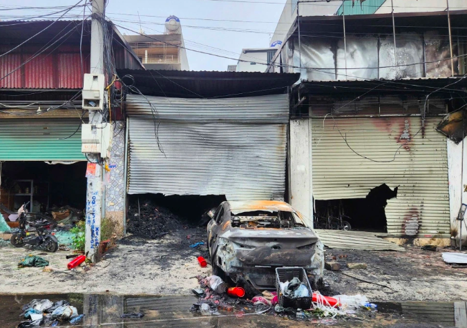 Công an truy tìm kẻ phóng hoả đốt nhà trong đêm tại Bắc Giang