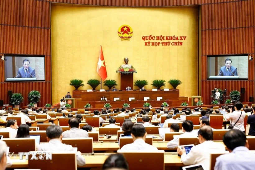 Quốc hội họp phiên toàn thể tại hội trường.