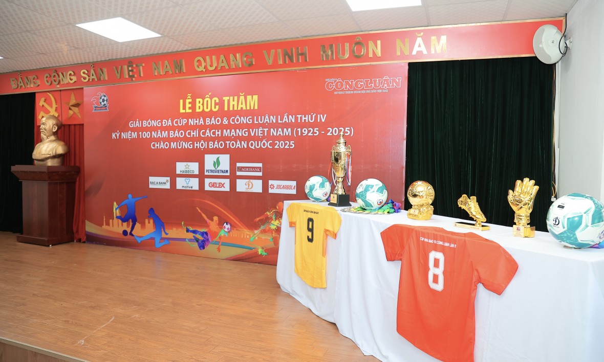 Báo Pháp luật Việt Nam tham gia tranh tài tại giải bóng đá Cúp Nhà bào và Công luận lần thứ IV