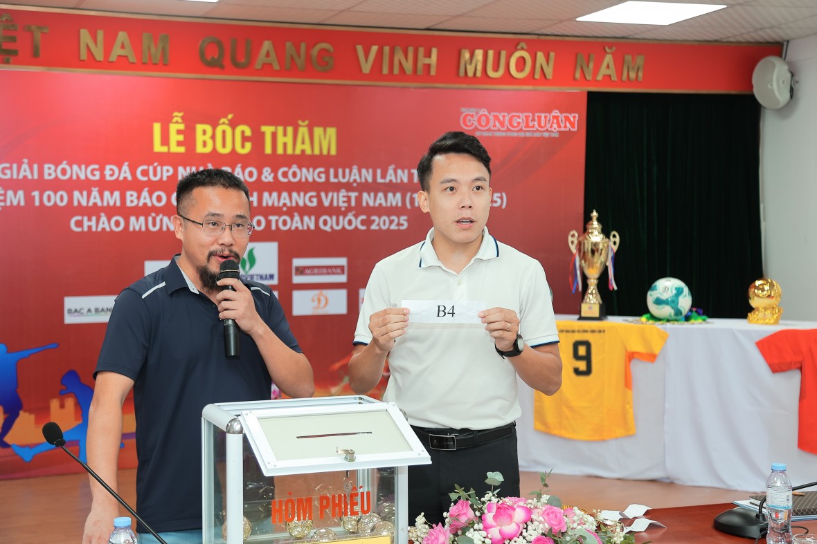 Báo Pháp luật Việt Nam tham gia tranh tài tại giải bóng đá Cúp Nhà bào và Công luận lần thứ IV