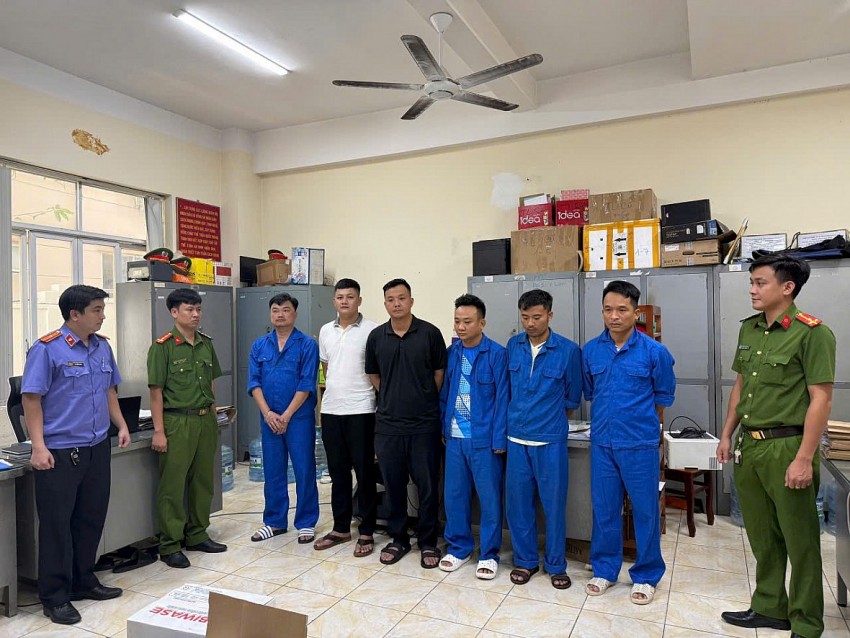 Khởi tố Chủ tịch phường Trảng Dài và 6 đối tượng về hành vi nhận hối lộ, môi giới hối lộ