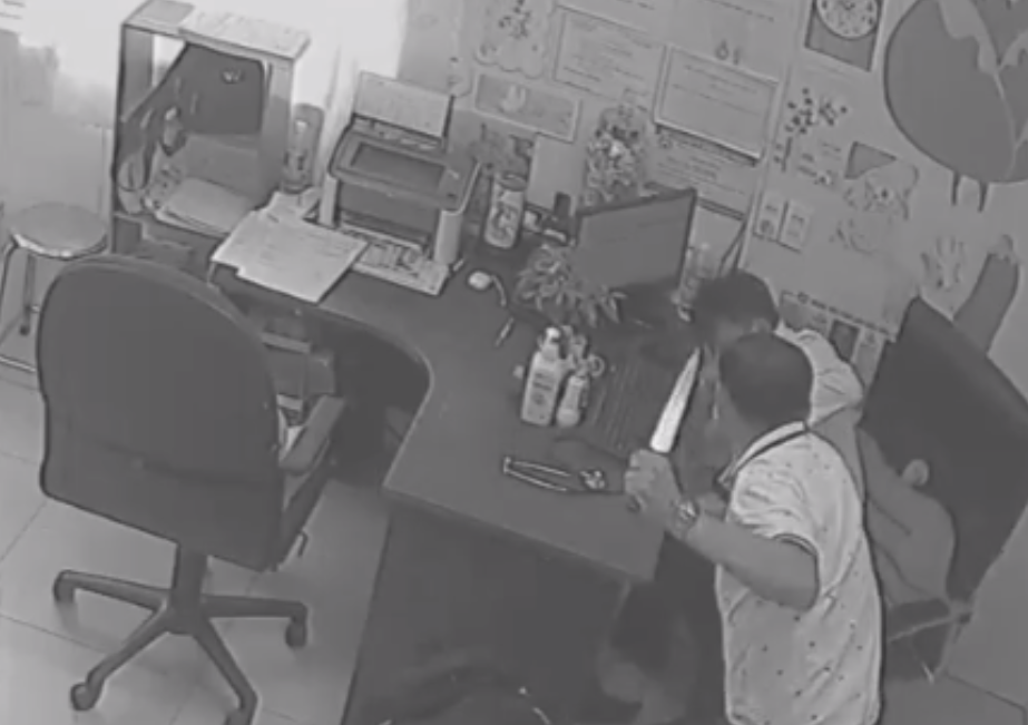 Bác sĩ đâm đồng nghiệp trọng thương vì mâu thuẫn