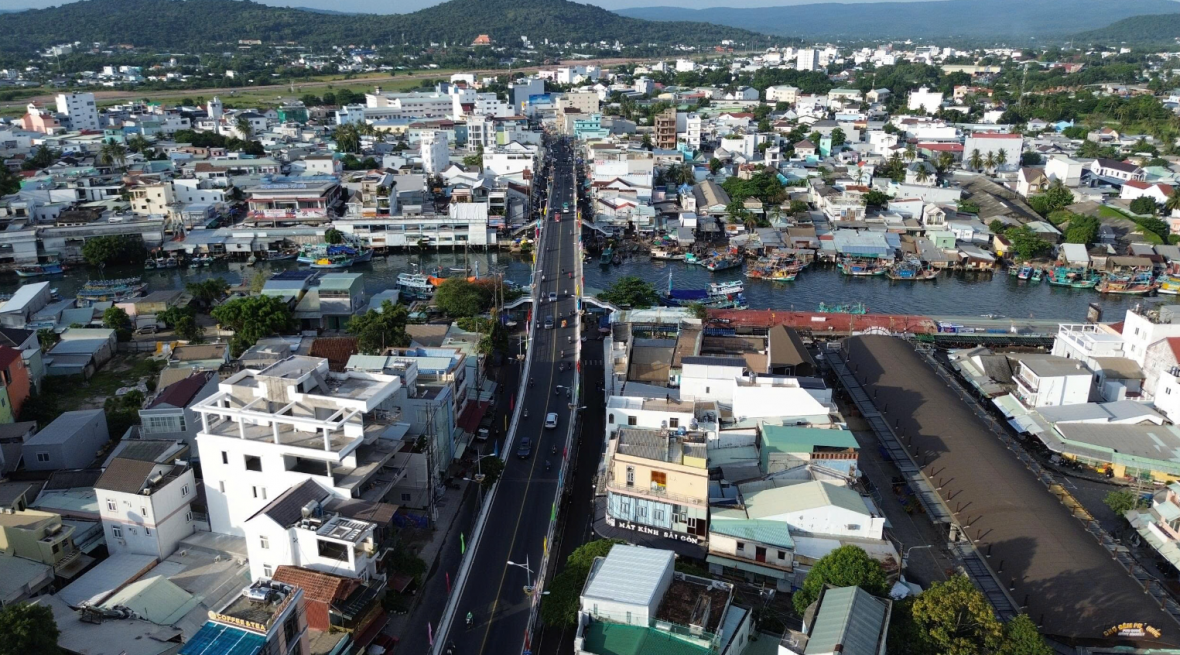 Kiên Giang tăng vốn đầu tư công năm 2025 nhằm đáp ứng yêu cầu thực tiễn và đảm bảo tiến độ các dự án trọng điểm