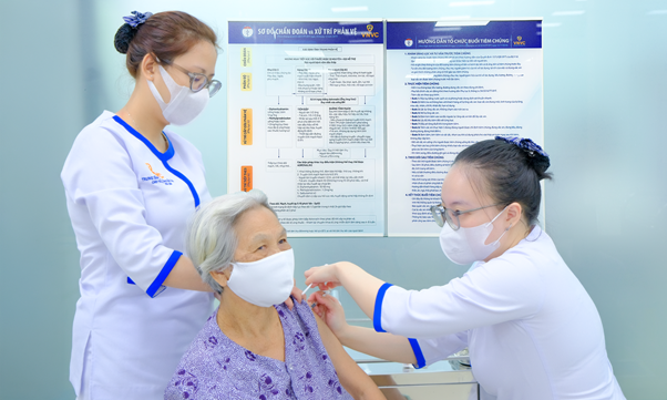 Tổng thống Pháp bấm nút khởi công Nhà máy Vaccine và Sinh phẩm VNVC