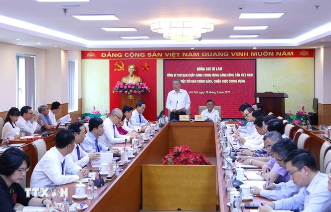 Quang cảnh buổi làm việc. (Ảnh: Phương Hoa/TTXVN)