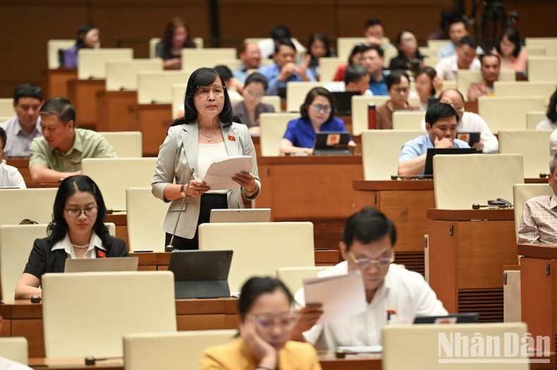 Đại biểu Trần Thị Thu Đông (Đoàn Bạc Liêu). (Ảnh: BÙI GIANG)