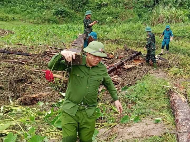 Tình quân dân nơi vùng biên giới - Ảnh HH.