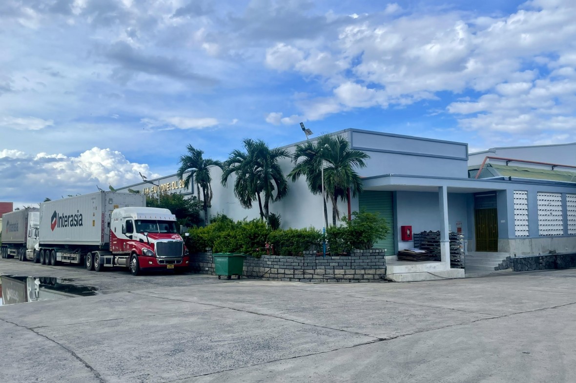 Nhà máy chế biến thủy sản xuất khẩu đông lạnh của CamRanh Seafoods Co.,LTD đã giải quyết công ăn việc làm cho hàng trăm động người địa phương. Nhà máy chế biến thủy sản xuất khẩu đông lạnh của CamRanh Seafoods Co.,LTD đã giải quyết công ăn việc làm cho hàng trăm động người địa phương.