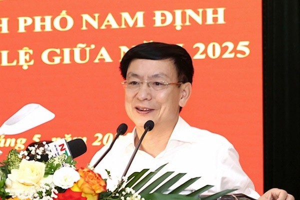 Lãnh đạo tỉnh Nam Định tiếp xúc cử tri trước kỳ họp Lãnh đạo tỉnh Nam Định tiếp xúc cử tri trước kỳ họp