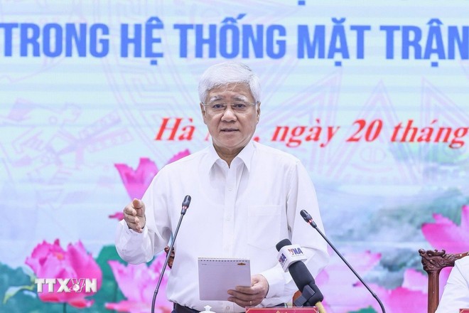 Ông Đỗ Văn Chiến, Ủy viên Bộ Chính trị, Bí thư Trung ương Đảng, Bí thư Đảng ủy Mặt trận Tổ quốc, các đoàn thể Trung ương, Chủ tịch Ủy ban Trung ương Mặt trận Tổ quốc Việt Nam kết luận hội nghị. (Ảnh: TTXVN phát)