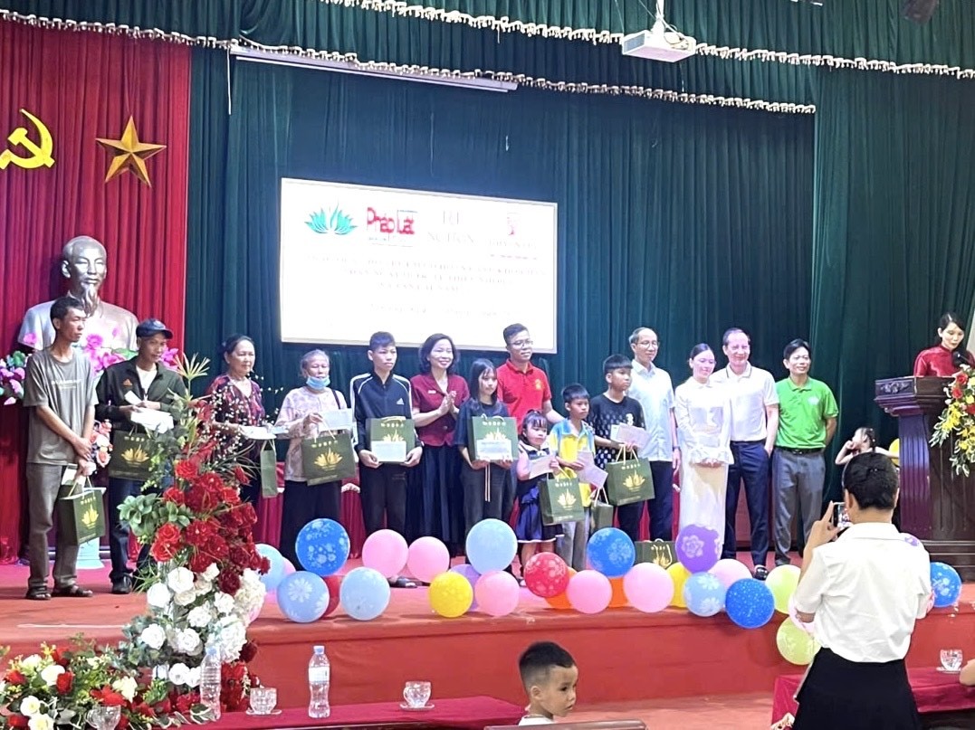 Báo Pháp luật Việt Nam bàn giao căn nhà “Mái ấm Tư pháp” ở Thái Bình