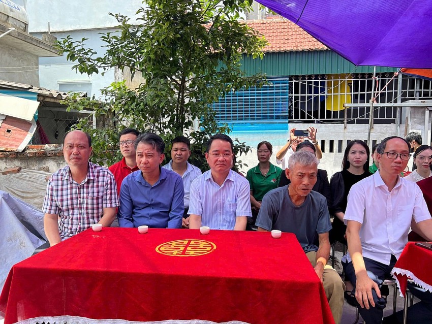 Báo Pháp luật Việt Nam bàn giao căn nhà “Mái ấm Tư pháp” ở Thái Bình