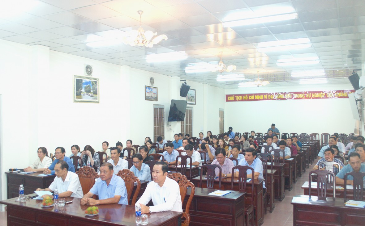 Tiếp tục tập huấn công tác Tư pháp cho công chức Tư pháp trong khi thực hiện chính quyền địa phương 2 cấp ở Bạc Liêu Tiếp tục tập huấn công tác Tư pháp cho công chức Tư pháp trong khi thực hiện chính quyền địa phương 2 cấp ở Bạc Liêu