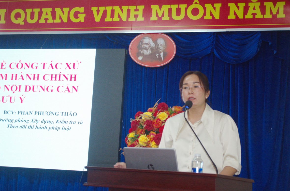 Tiếp tục tập huấn công tác Tư pháp cho công chức Tư pháp trong khi thực hiện chính quyền địa phương 2 cấp ở Bạc Liêu