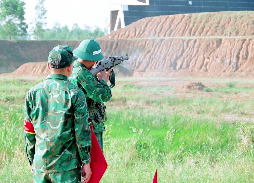 Từ bỡ ngỡ đến bản lĩnh: Hành trình của chiến sĩ mới Từ bỡ ngỡ đến bản lĩnh: Hành trình của chiến sĩ mới