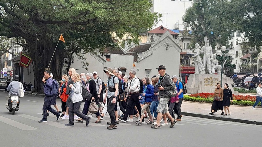 Khách du lịch quốc tế đến Hà Nội tăng 26,8% so với cùng kỳ
