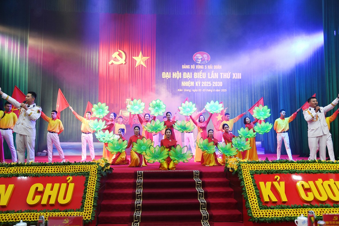 Đảng bộ Vùng 5 Hải quân: Phát huy bản lĩnh, trí tuệ, xây dựng đơn vị cách mạng, chính quy, tinh nhuệ, hiện đại