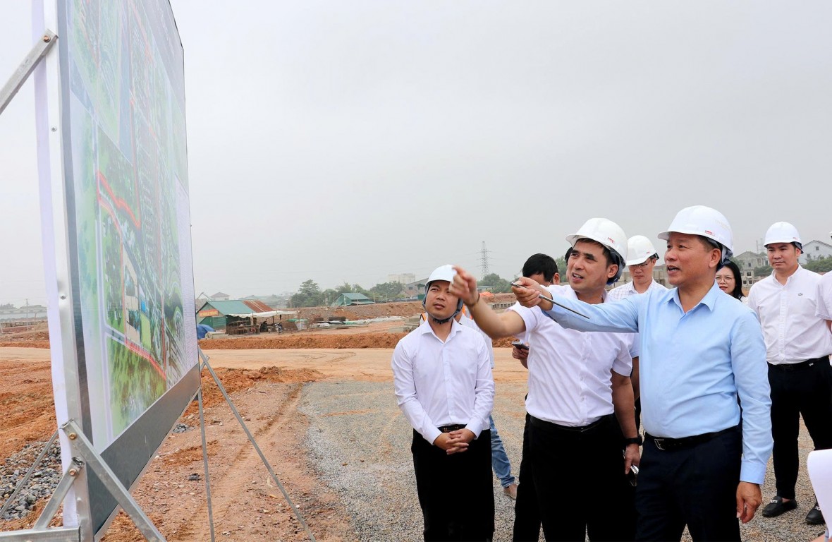 Lãnh đạo UBND tỉnh Nghệ An kiểm tra tiến độ các dự án trên địa bàn.