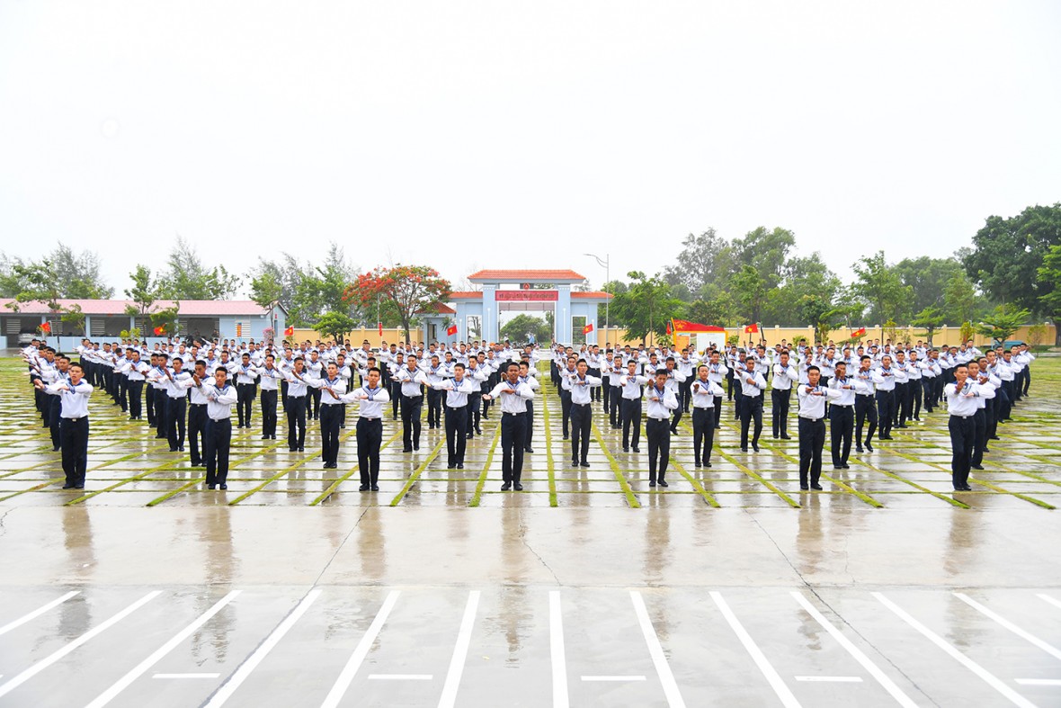 Bộ Tư lệnh Vùng 5 Hải quân tổ chức Lễ tuyên thệ chiến sĩ mới năm 2025 Bộ Tư lệnh Vùng 5 Hải quân tổ chức Lễ tuyên thệ chiến sĩ mới năm 2025