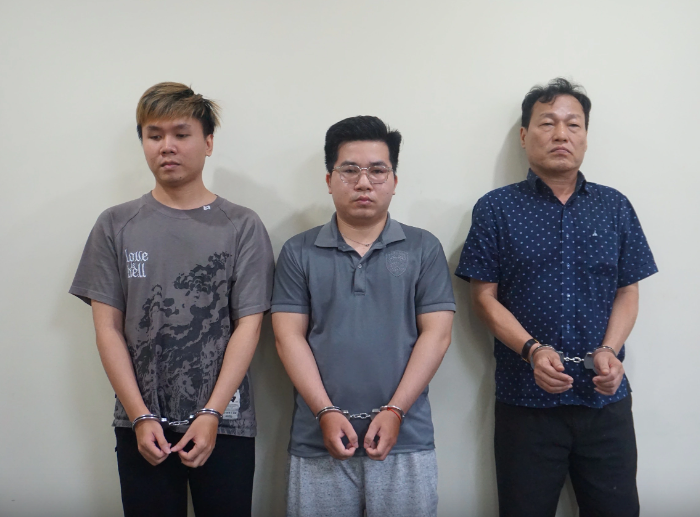 các bị can các bị can