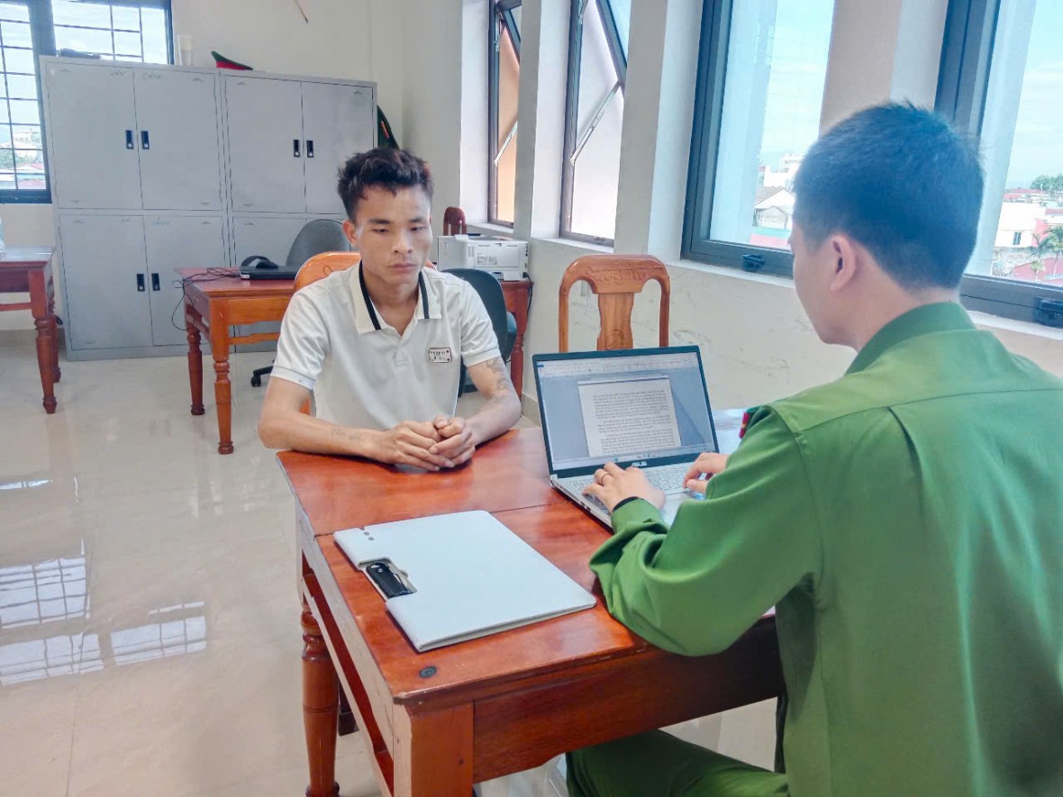 Hồ Văn Càn tại cơ quan Công an - Ảnh Công an Quảng Trị.