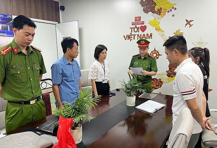 Công an Yên Bái thu giữ hơn 22 nghìn sản phẩm của một công ty sản xuất hàng cấm