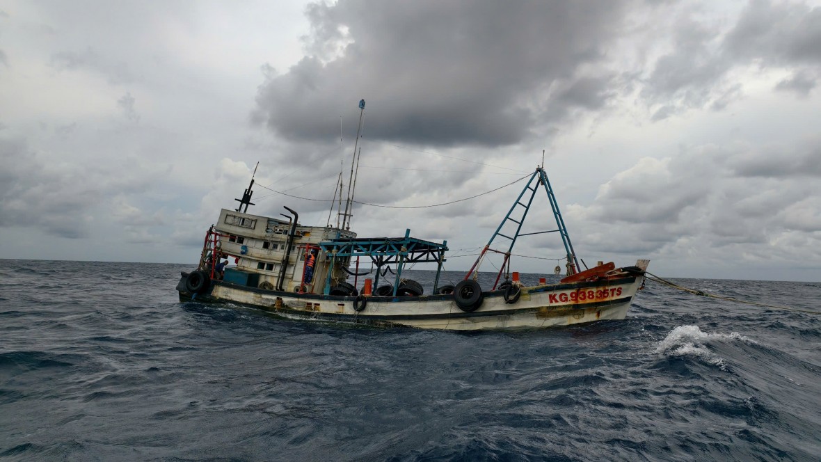 Bộ Tư lệnh Vùng Cảnh sát biển 4 bắt giữ tàu cá vận chuyển trái phép 50.000 lít dầu Diesel (D.O) trên vùng biển Tây Nam