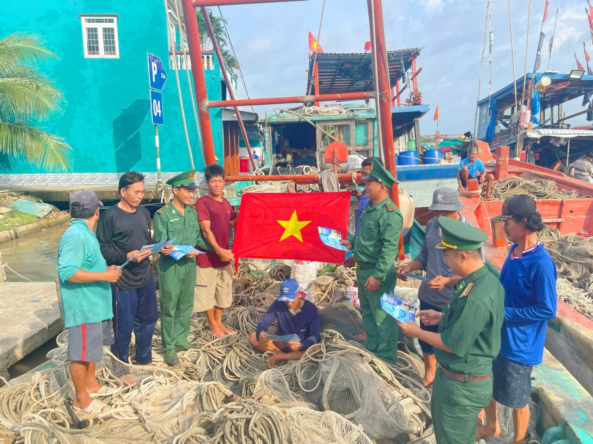 Cà Mau đẩy mạnh tuyên truyền, xử lý vi phạm trong khai thác và bảo vệ nguồn lợi thủy sản