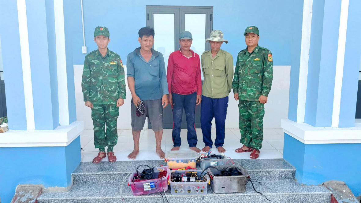 Cà Mau đẩy mạnh tuyên truyền, xử lý vi phạm trong khai thác và bảo vệ nguồn lợi thủy sản