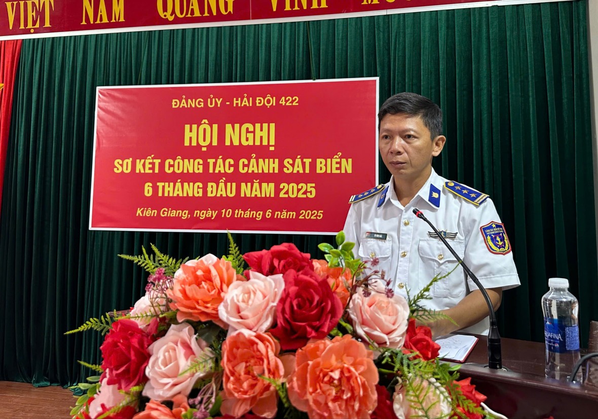 Hải đội 422/ Hải đoàn 42 sơ kết công tác Cảnh sát biển 6 tháng đầu năm 2025