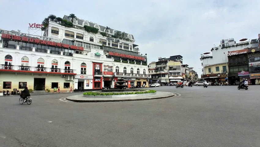 Cận cảnh tòa nhà 