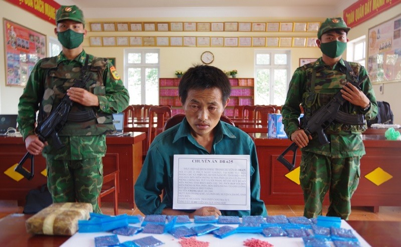 Đối tượng mua bán 12.000 viên ma túy tổng hợp.