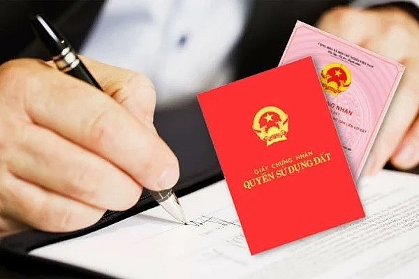 Có 3 cách giải quyết khi có nhầm lẫn cấp sổ đỏ cho đất chồng lấn. Có 3 cách giải quyết khi có nhầm lẫn cấp sổ đỏ cho đất chồng lấn.