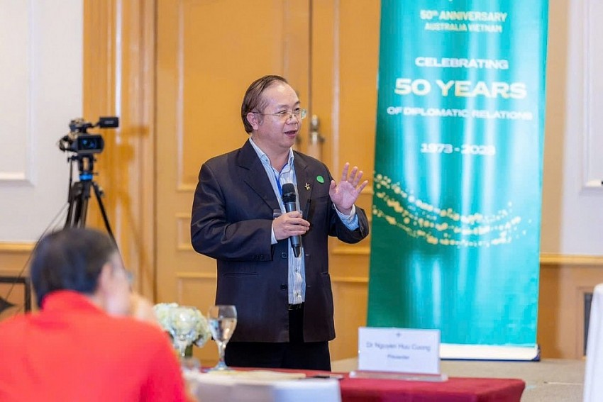 PGS.TS. Nguyễn Hữu Cương là nhà khoa học tâm huyết với sự nghiệp đổi mới giáo dục