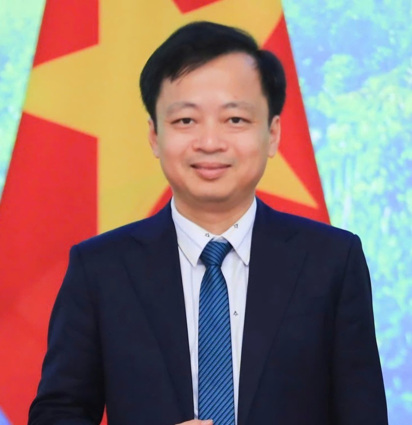 Ông Trần Văn Trí, Giám đốc Công ty cổ phần truyền thông LuatVietnam Ông Trần Văn Trí, Giám đốc Công ty cổ phần truyền thông LuatVietnam