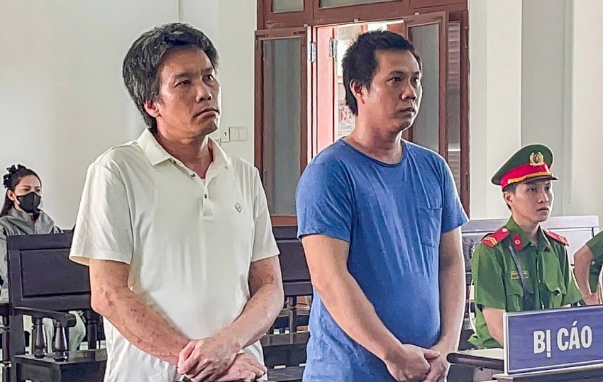 Hai bị cáo tại tòa