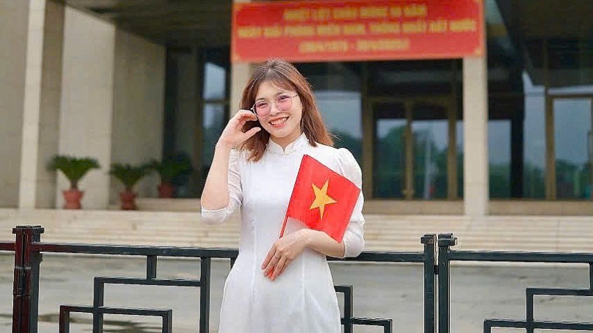 Chị Duyên, giáo viên trung tâm nghiên cứu ứng dụng tâm lý giáo dục và hoà nhập An Phú (Ảnh: NVCC)